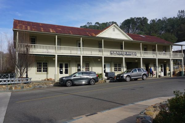 [Picture of Amador Hotel]